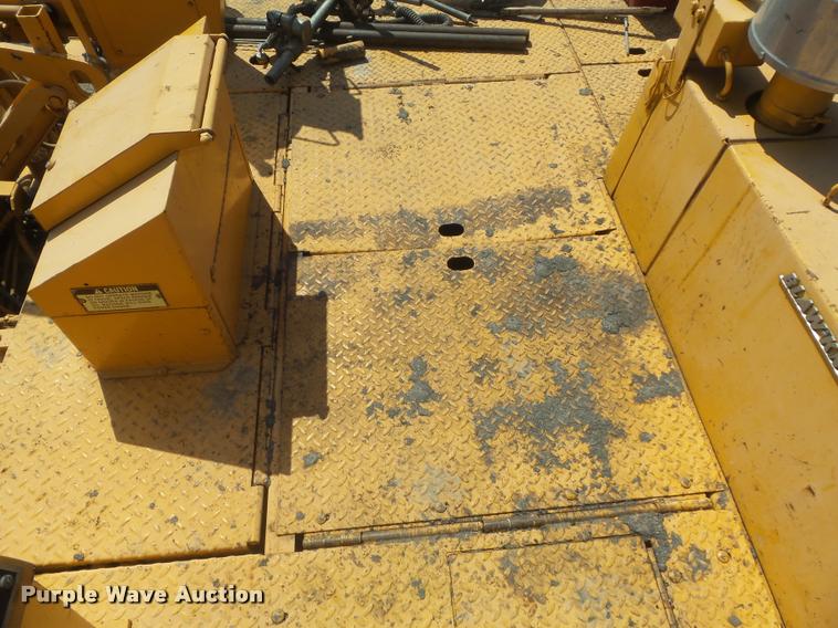 image for item K7528 1995 Blaw-Knox PF-510 paver