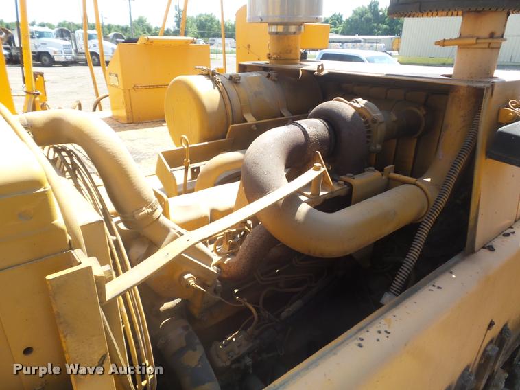 image for item K7528 1995 Blaw-Knox PF-510 paver