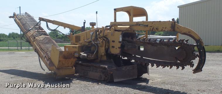image for item K7530 1998 Vermeer T455 Trencher