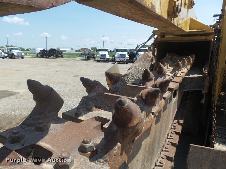 image for item K7530 1998 Vermeer T455 Trencher