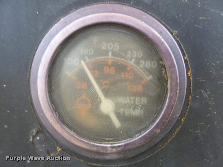 image for item K7530 1998 Vermeer T455 Trencher