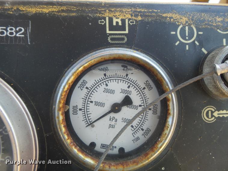 image for item K7530 1998 Vermeer T455 Trencher