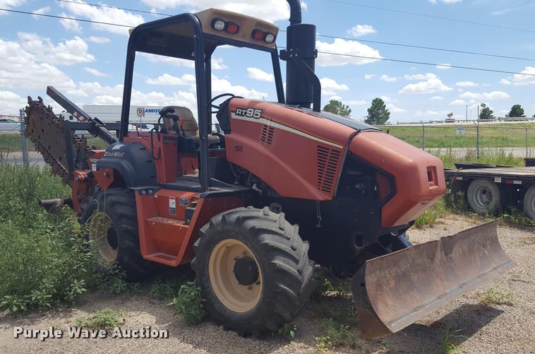image for item L1511 2013 Ditch Witch RT95 trencher