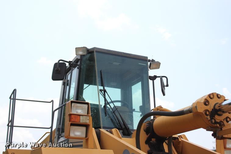image for item L3208 1998 Case 921B wheel loader