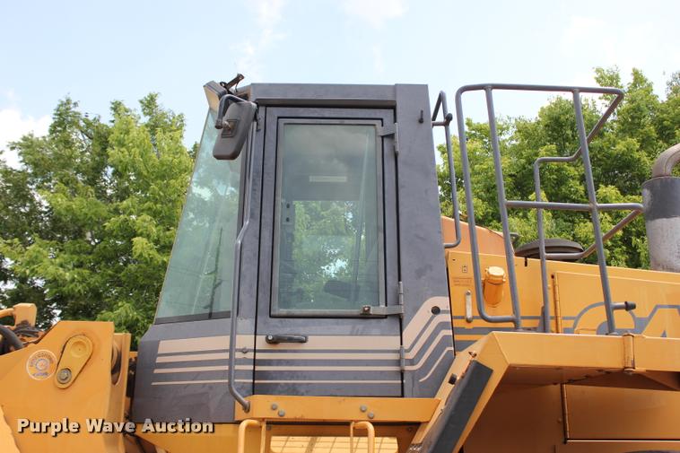 image for item L3208 1998 Case 921B wheel loader