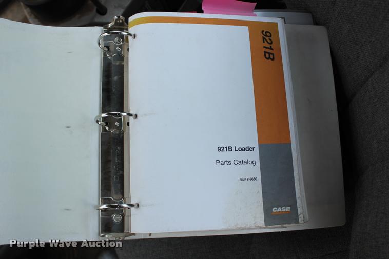 image for item L3208 1998 Case 921B wheel loader