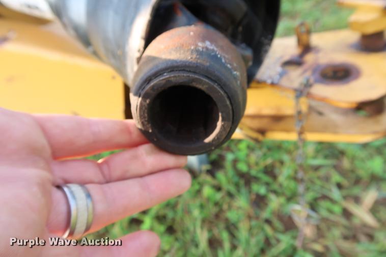 image for item BV9165 Vermeer 664M Rancher round baler