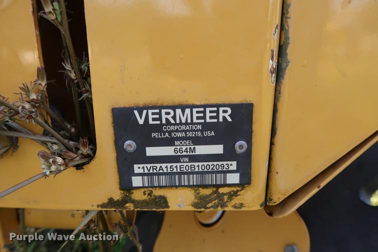 image for item BV9165 Vermeer 664M Rancher round baler