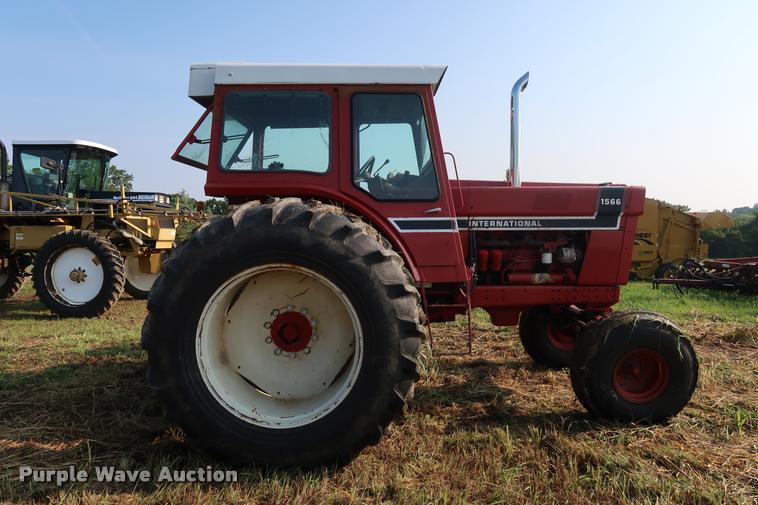image for item BV9168 International 1566 tractor