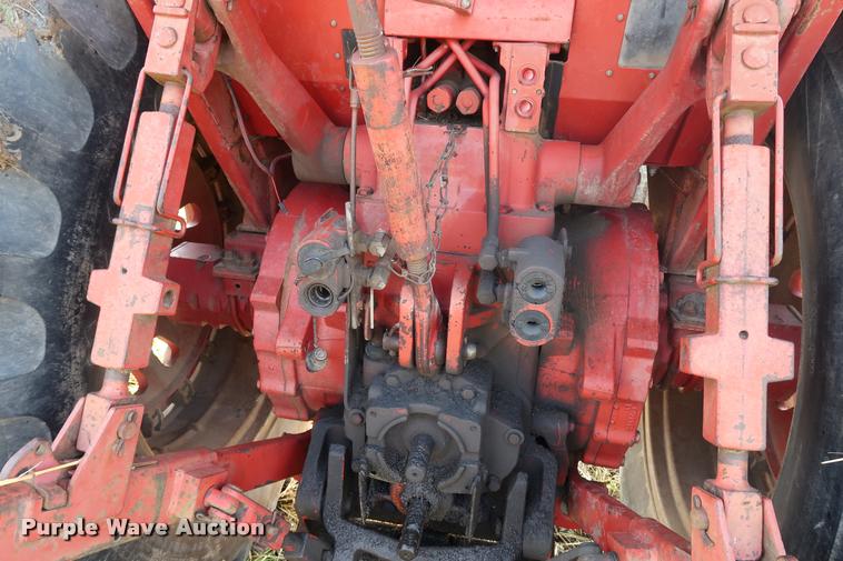 image for item BV9168 International 1566 tractor