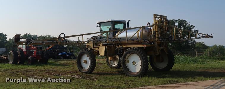 image for item BV9169 1995 Ag-Chem RoGator 844 self-propelled sprayer