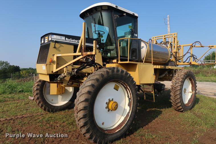 image for item BV9169 1995 Ag-Chem RoGator 844 self-propelled sprayer
