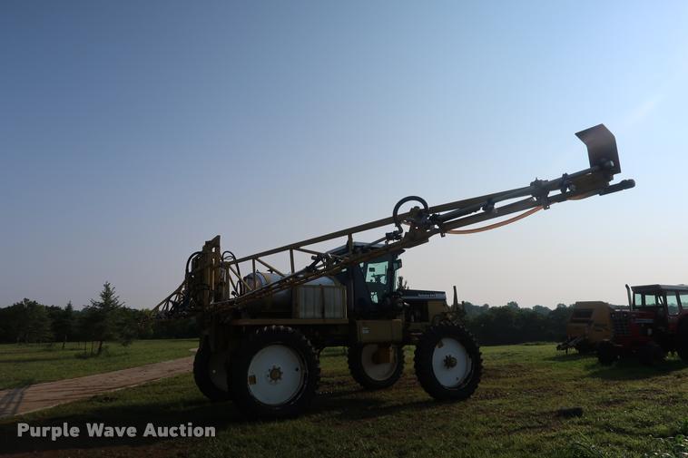 image for item BV9169 1995 Ag-Chem RoGator 844 self-propelled sprayer