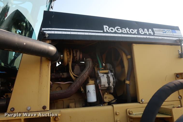 image for item BV9169 1995 Ag-Chem RoGator 844 self-propelled sprayer