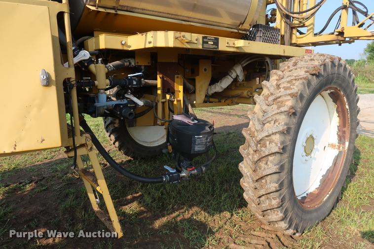 image for item BV9169 1995 Ag-Chem RoGator 844 self-propelled sprayer
