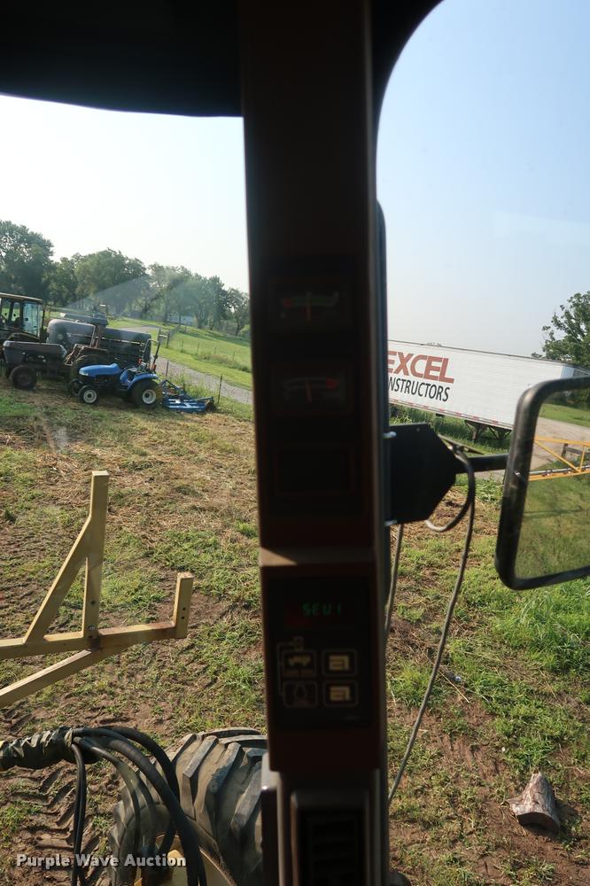 image for item BV9169 1995 Ag-Chem RoGator 844 self-propelled sprayer