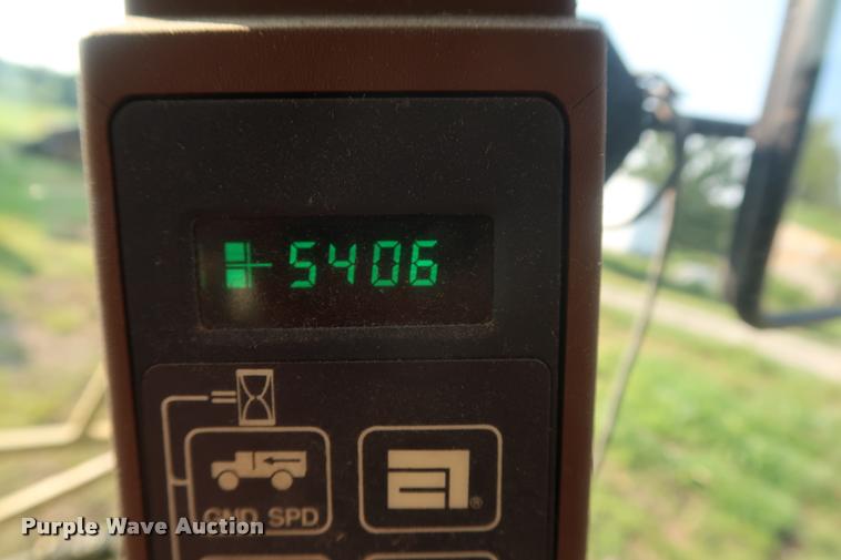 image for item BV9169 1995 Ag-Chem RoGator 844 self-propelled sprayer