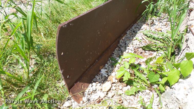 image for item DA1211 Ford 786A blade