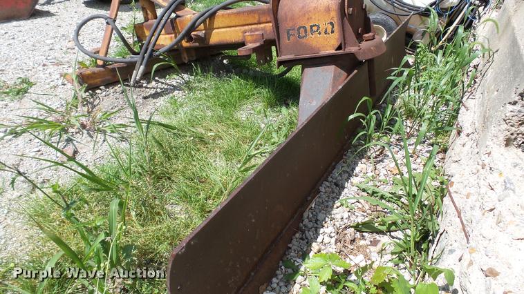 image for item DA1211 Ford 786A blade