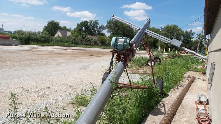 image for item DA1212 Hutchinson grain auger