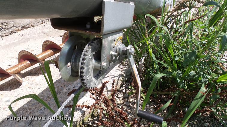 image for item DA1212 Hutchinson grain auger