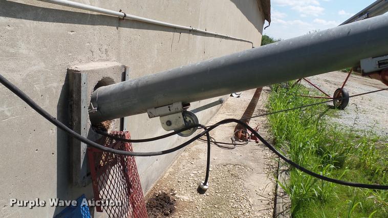image for item DA1213 Hutchinson grain auger