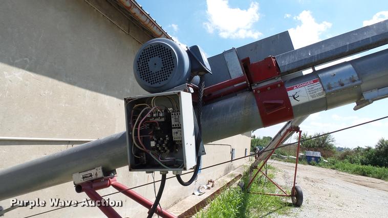 image for item DA1213 Hutchinson grain auger