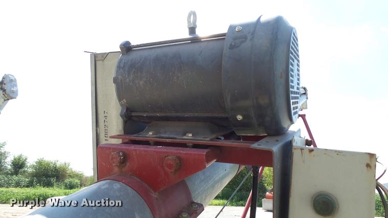 image for item DA1213 Hutchinson grain auger