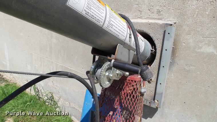 image for item DA1213 Hutchinson grain auger