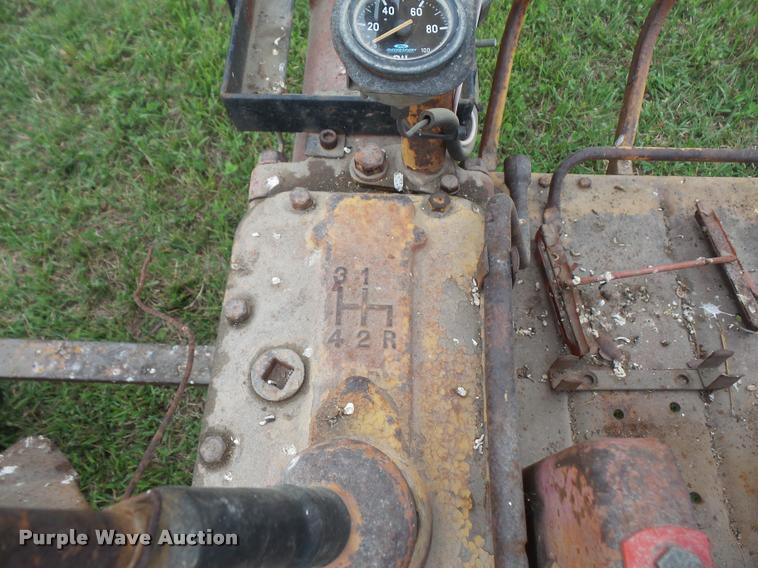 image for item DA1748 Farmall B tractor