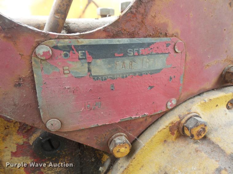 image for item DA1748 Farmall B tractor