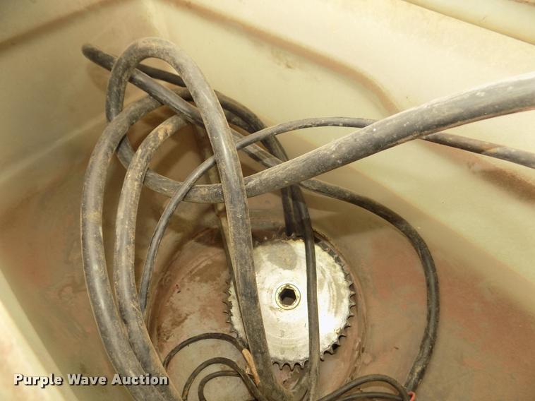 image for item DA3075 1996 White 6106 split row no-till planter