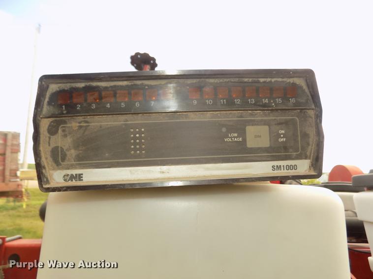 image for item DA3075 1996 White 6106 split row no-till planter