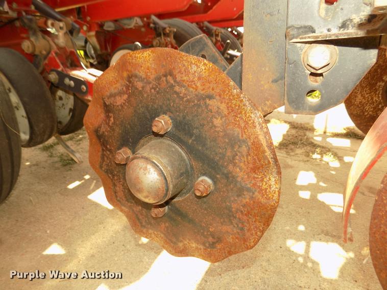 image for item DA3075 1996 White 6106 split row no-till planter