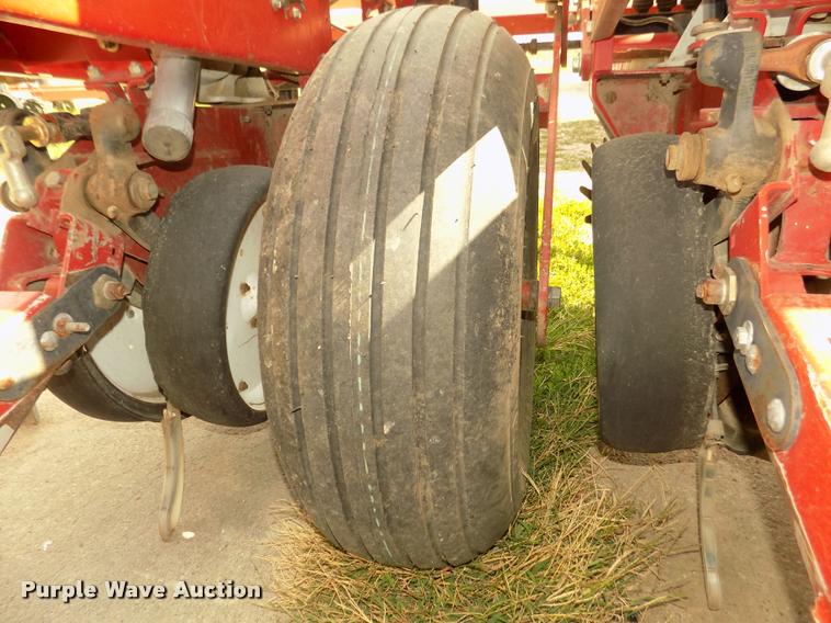 image for item DA3075 1996 White 6106 split row no-till planter