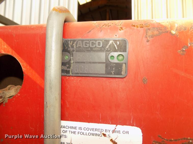 image for item DA3075 1996 White 6106 split row no-till planter