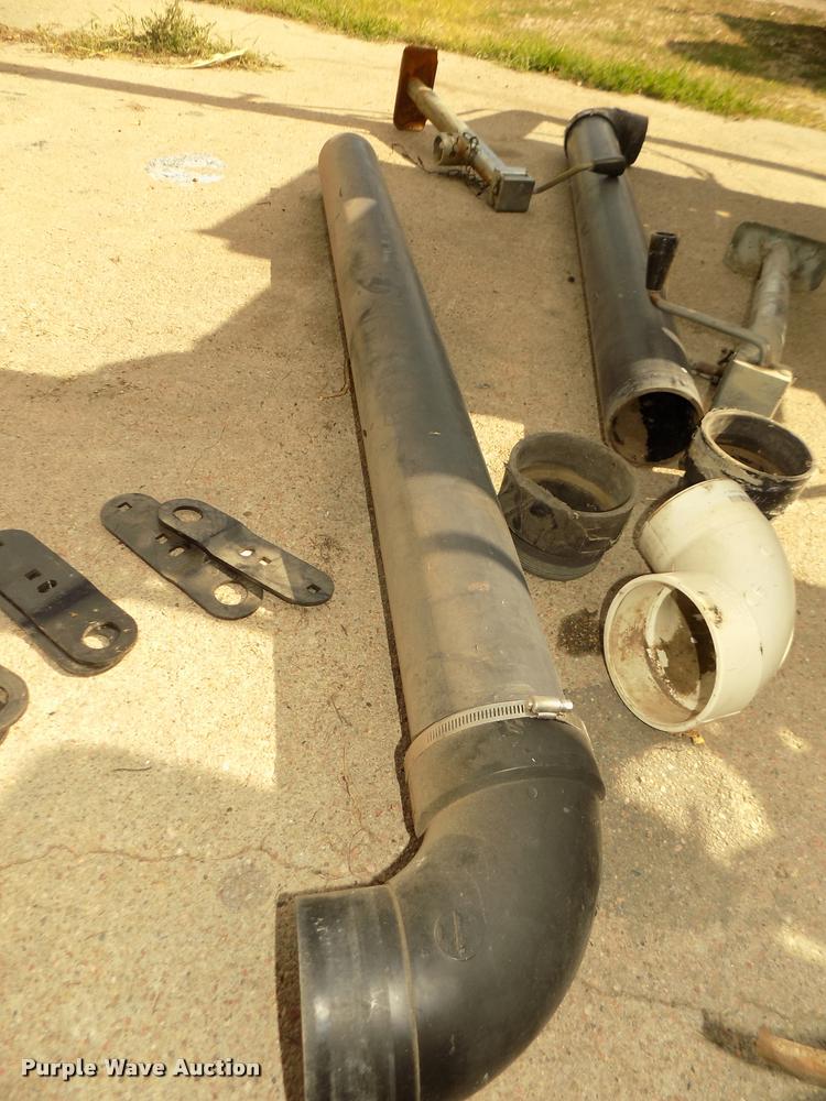 image for item DA3075 1996 White 6106 split row no-till planter