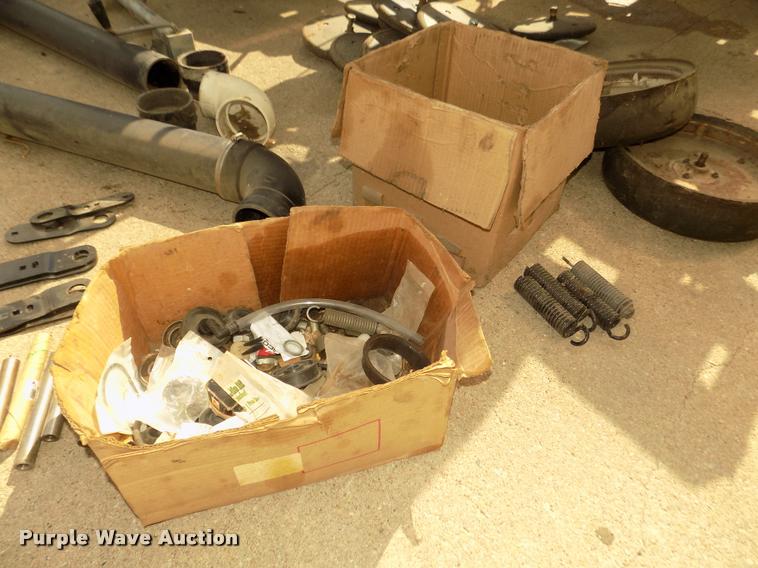 image for item DA3075 1996 White 6106 split row no-till planter