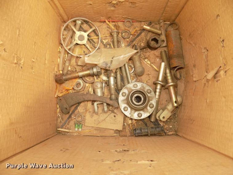 image for item DA3075 1996 White 6106 split row no-till planter