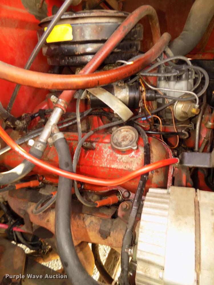 image for item DA3076 1972 International Loadstar 1600 feed truck