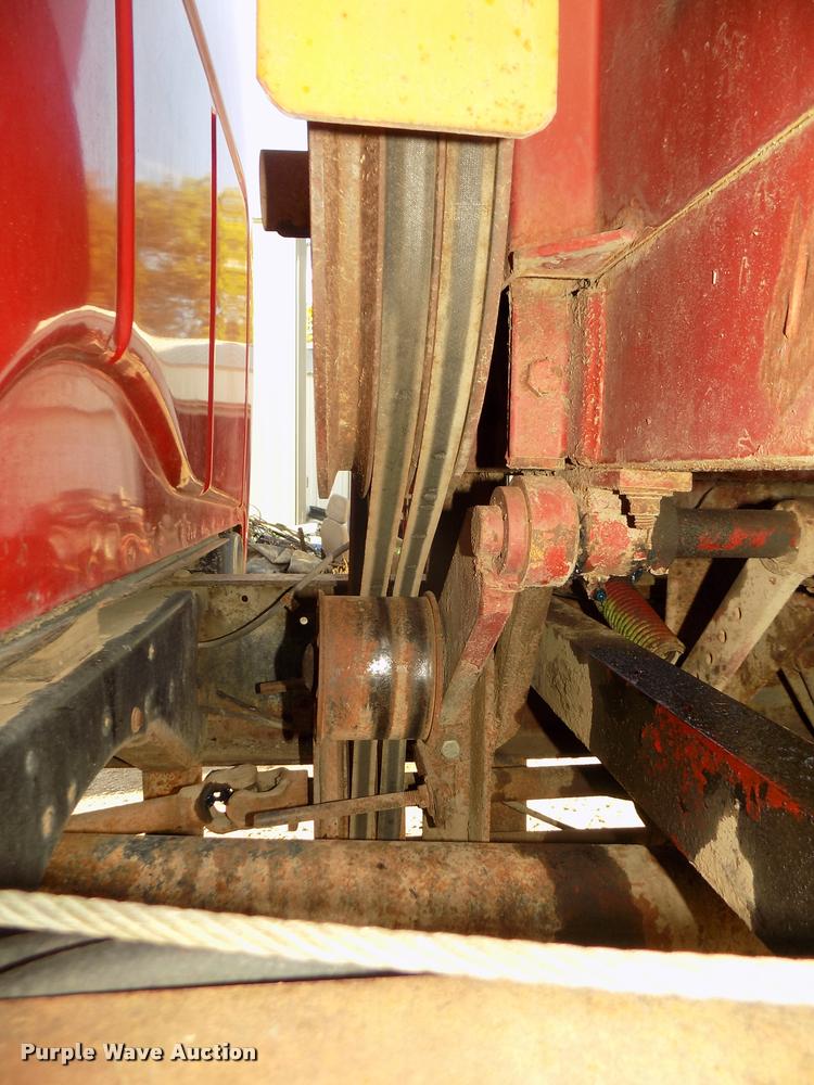 image for item DA3076 1972 International Loadstar 1600 feed truck