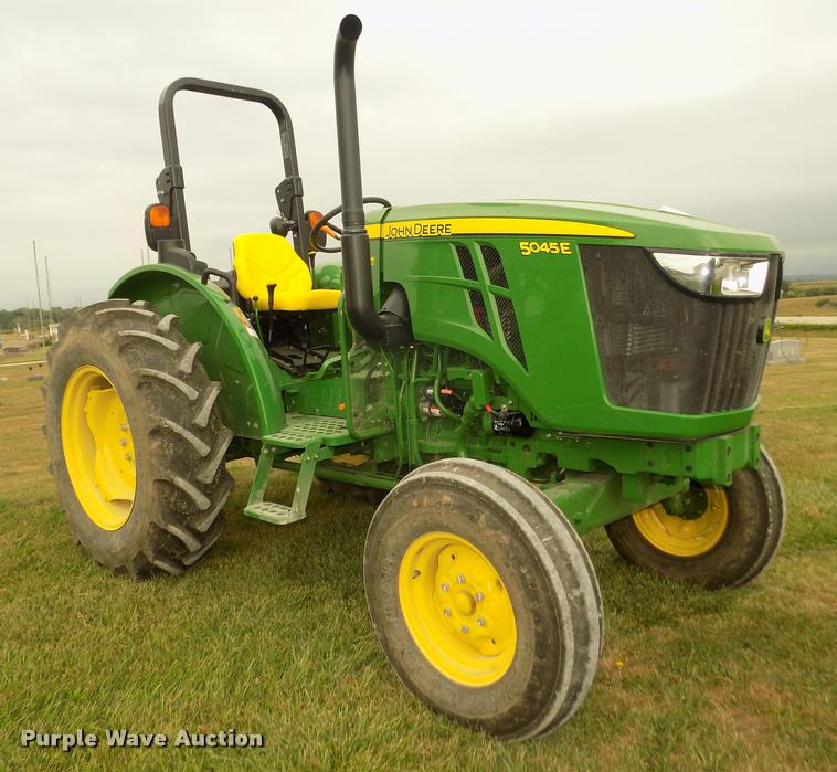 image for item DA3078 2016 John Deere 5045E tractor