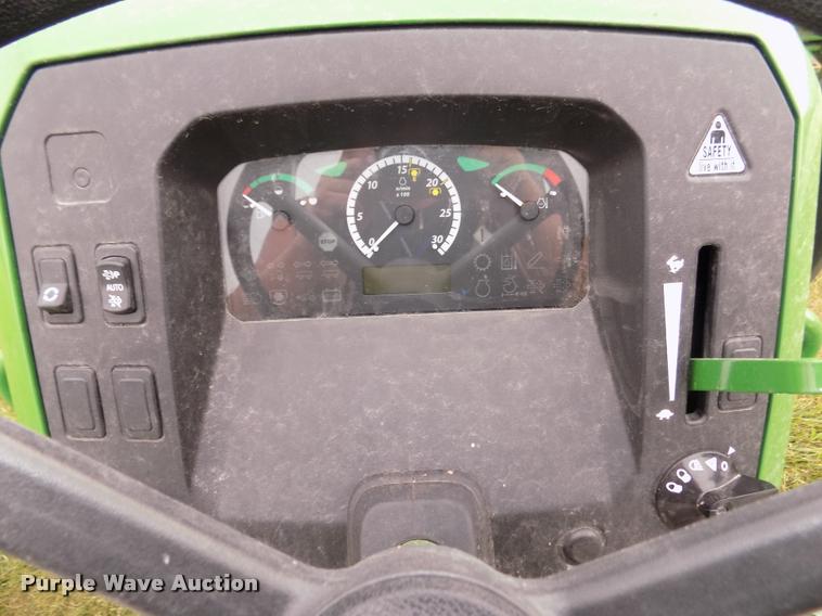 image for item DA3078 2016 John Deere 5045E tractor