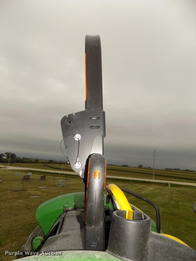 image for item DA3078 2016 John Deere 5045E tractor