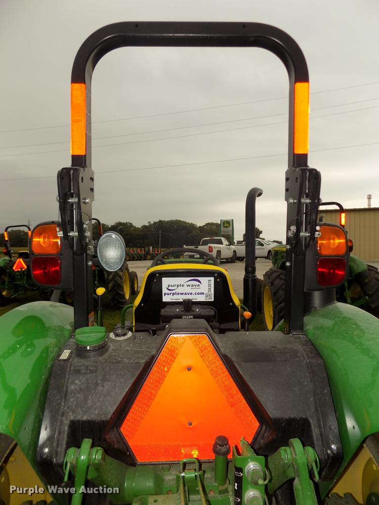 image for item DA3078 2016 John Deere 5045E tractor