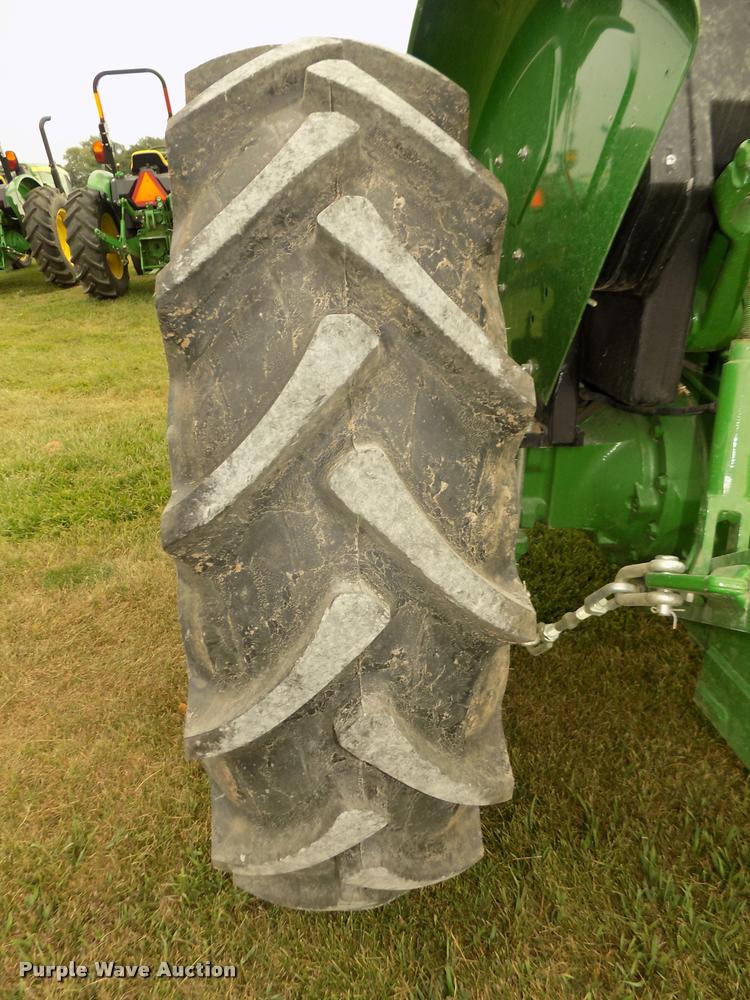 image for item DA3078 2016 John Deere 5045E tractor