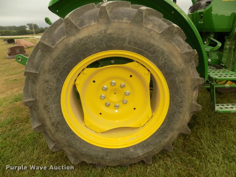 image for item DA3078 2016 John Deere 5045E tractor