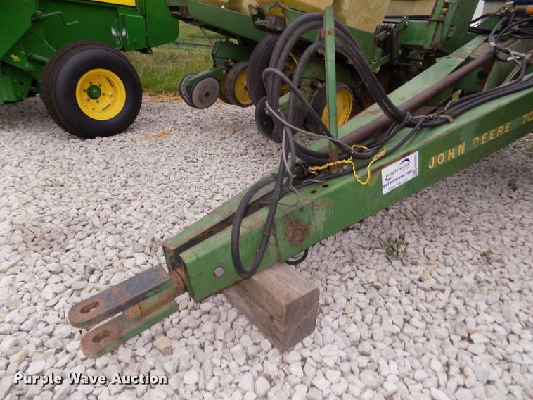 image for item DA3081 John Deere 7000 planter
