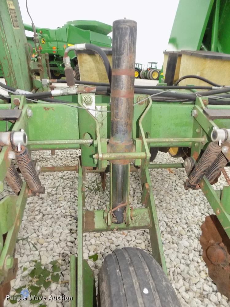 image for item DA3081 John Deere 7000 planter