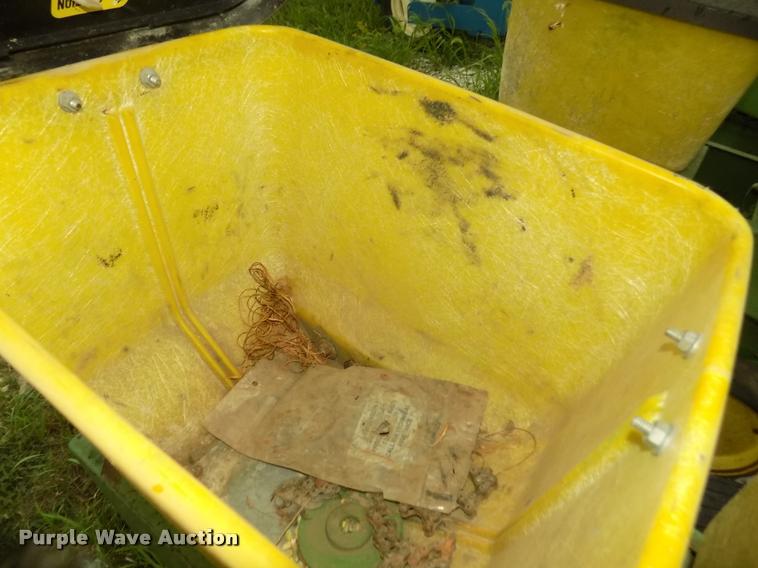 image for item DA3081 John Deere 7000 planter
